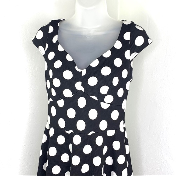 Sunny Girl Black & White Polka Dot Women Dress | S - Picture 4 of 7